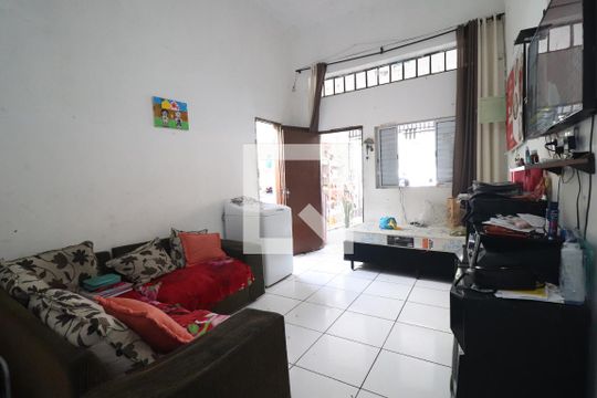 Casa para alugar com 2 quartos, 300m² em Jardim Cristiane, Santo André