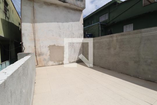 Quintal de casa para alugar com 2 quartos, 300m² em Jardim Cristiane, Santo André