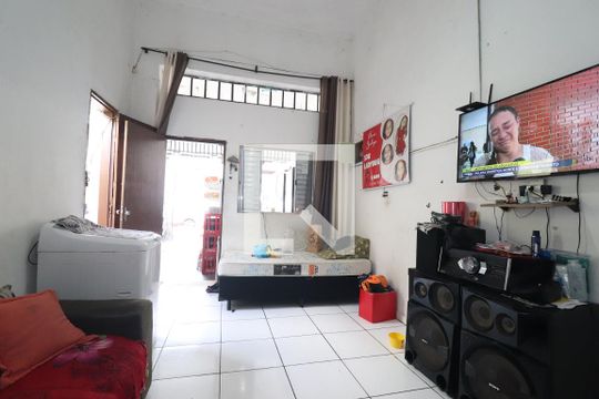 Sala de casa para alugar com 2 quartos, 300m² em Jardim Cristiane, Santo André