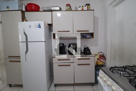 Cozinha de casa para alugar com 2 quartos, 300m² em Jardim Cristiane, Santo André