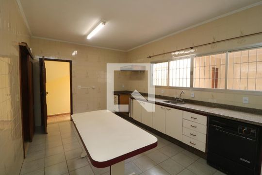 Cozinha de casa à venda com 3 quartos, 300m² em Jardim Vila Formosa, São Paulo