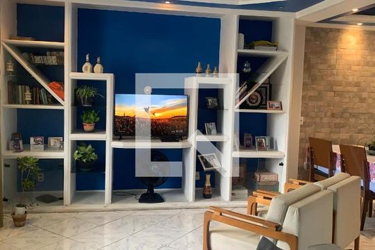 Sala de apartamento à venda com 3 quartos, 80m² em Brás de Pina, Rio de Janeiro