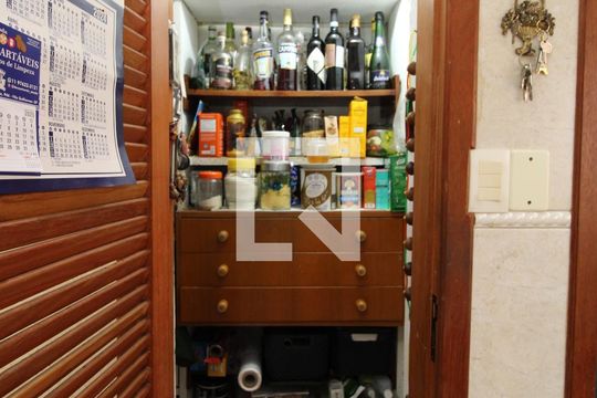 Cozinha - Despensa de casa à venda com 3 quartos, 130m² em Vila Paiva, São Paulo