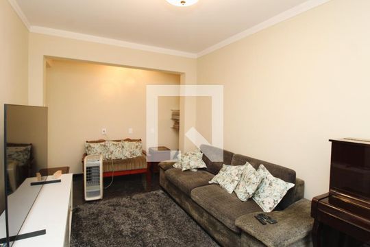 Sala de casa à venda com 3 quartos, 130m² em Vila Paiva, São Paulo
