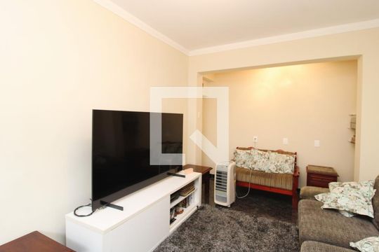 Sala de casa à venda com 3 quartos, 130m² em Vila Paiva, São Paulo