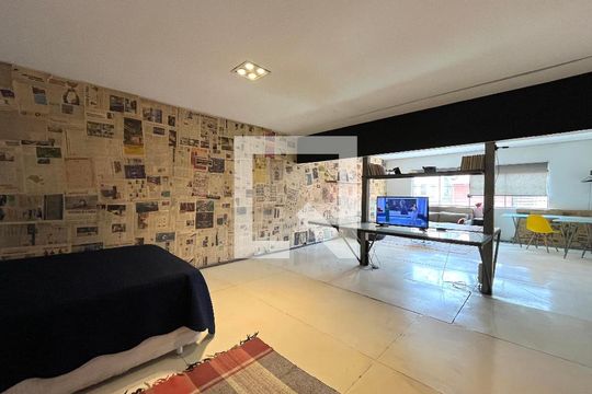 Quarto de kitnet/studio para alugar com 1 quarto, 90m² em Jardim Santo Antoninho, São Paulo