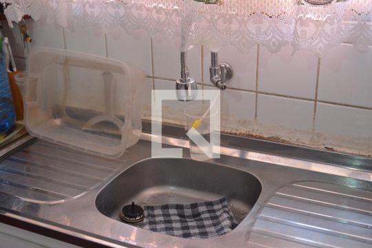 Cozinha de casa para alugar com 2 quartos, 350m² em Vila Príncipe de Gales, Santo André