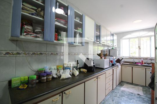 Cozinha de casa de condomínio à venda com 3 quartos, 275m² em Taquara, Rio de Janeiro