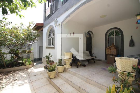 Varanda da Frente de casa de condomínio à venda com 3 quartos, 275m² em Taquara, Rio de Janeiro