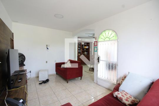 Sala de TV de casa de condomínio à venda com 3 quartos, 275m² em Taquara, Rio de Janeiro