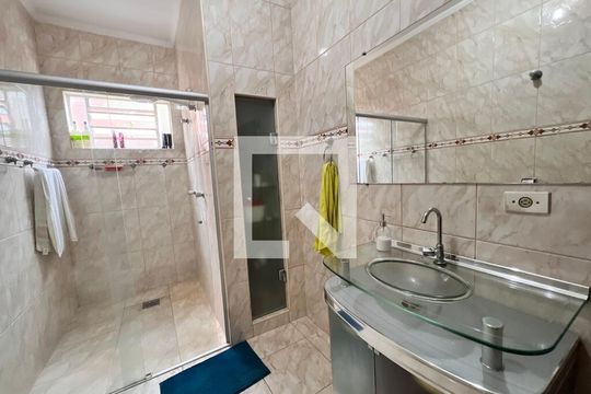 Banheiro de casa à venda com 2 quartos, 270m² em Vila Satúrnia, Campinas