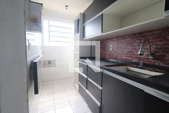 Cozinha de apartamento à venda com 2 quartos, 46m² em Canudos, Novo Hamburgo