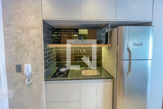 Cozinha de kitnet/studio à venda com 1 quarto, 25m² em Jardim Paulista, São Paulo