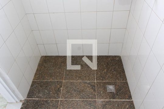 BANHEIRO DA ÁREA DE SERVIÇO de casa à venda com 3 quartos, 250m² em Jardim Myrian Moreira da Costa, Campinas