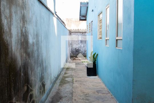 ÁREA EXTERNA LATERAL de casa à venda com 3 quartos, 250m² em Jardim Myrian Moreira da Costa, Campinas