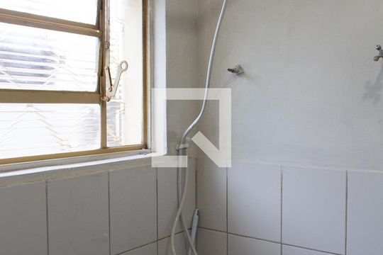 BANHEIRO DA ÁREA DE SERVIÇO de casa à venda com 3 quartos, 250m² em Jardim Myrian Moreira da Costa, Campinas