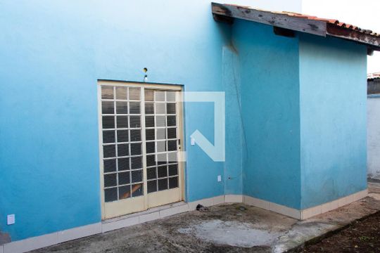 ÁREA EXTERNA FUNDOS de casa à venda com 3 quartos, 250m² em Jardim Myrian Moreira da Costa, Campinas
