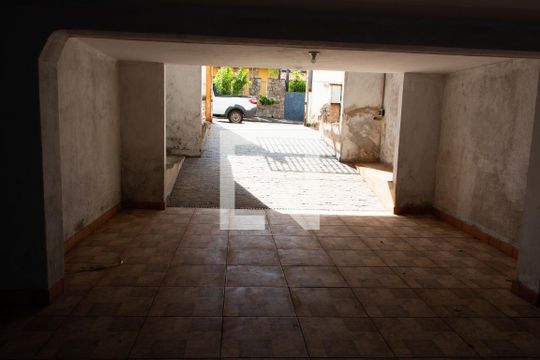 ÁREA EXTERNA GARAGEM de casa à venda com 3 quartos, 250m² em Jardim Myrian Moreira da Costa, Campinas