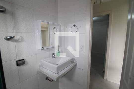 Banheiro  de apartamento à venda com 2 quartos, 78m² em Água Fria, São Paulo