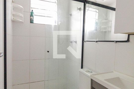 Banheiro de apartamento para alugar com 2 quartos, 40m² em Colônia (zona Leste), São Paulo