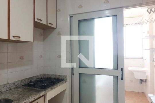 Cozinha  de apartamento para alugar com 3 quartos, 69m² em Rudge Ramos, São Bernardo do Campo