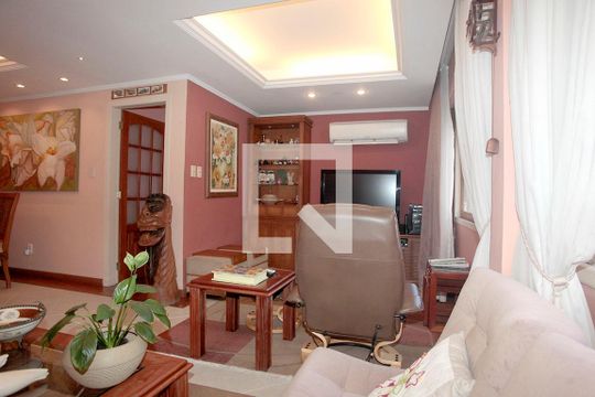 Sala de Estar de apartamento à venda com 2 quartos, 104m² em Petrópolis, Porto Alegre