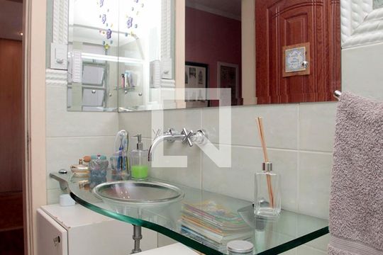 Banheiro 2 de apartamento à venda com 2 quartos, 104m² em Petrópolis, Porto Alegre