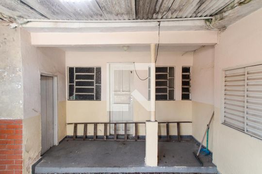 Fundos de casa à venda com 3 quartos, 220m² em Vila Medeiros, São Paulo
