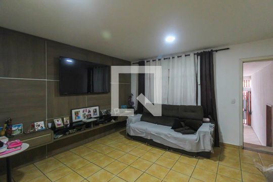 Sala de casa para alugar com 3 quartos, 290m² em Vila Guarani(zona Leste), São Paulo
