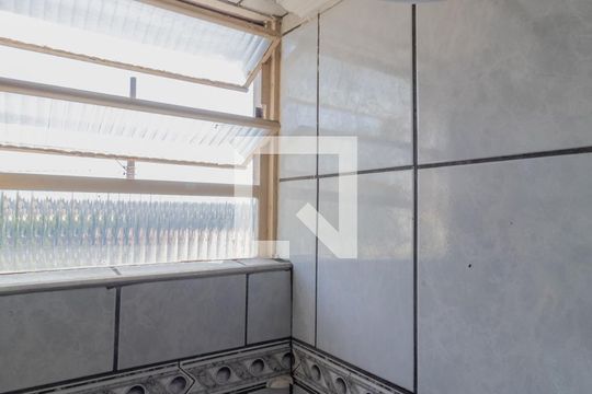 Banheiro de apartamento à venda com 2 quartos, 42m² em Vila Jacuí, São Paulo
