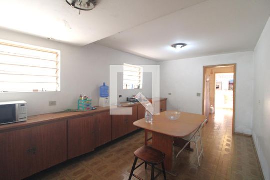 Cozinha de casa para alugar com 3 quartos, 200m² em Vila Marari, São Paulo