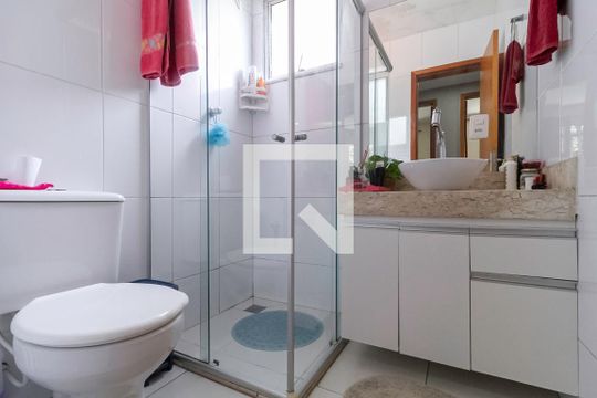 Banheiro social  de apartamento à venda com 3 quartos, 170m² em Ouro Preto, Belo Horizonte