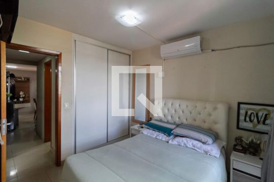 Suíte  de apartamento à venda com 3 quartos, 170m² em Ouro Preto, Belo Horizonte
