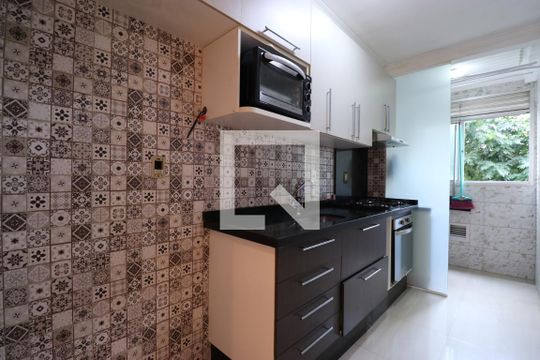 Cozinha de apartamento para alugar com 2 quartos, 45m² em Água Branca, São Paulo