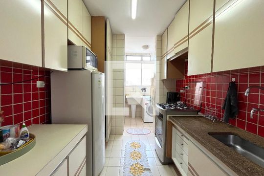 Cozinha  de apartamento à venda com 3 quartos, 140m² em Vila Nova Caledonia, São Paulo