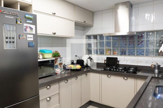 Cozinha de casa à venda com 3 quartos, 212m² em Vila Prudente, São Paulo