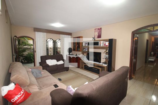 Casa à venda com 4 quartos, 500m² em Vila Amalia (zona Norte), São Paulo