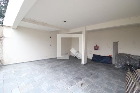 Garagem de casa à venda com 4 quartos, 500m² em Vila Amalia (zona Norte), São Paulo