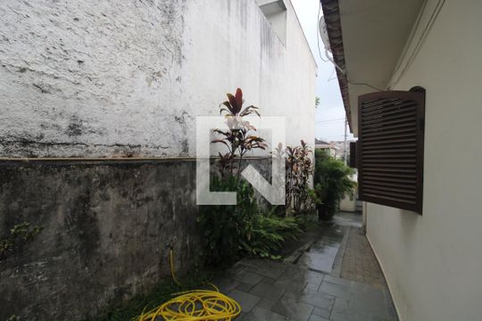 Garagem de casa à venda com 4 quartos, 500m² em Vila Amalia (zona Norte), São Paulo