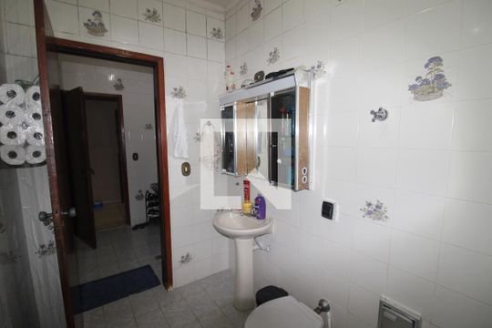 Banheiro 1 de casa à venda com 4 quartos, 500m² em Vila Amalia (zona Norte), São Paulo