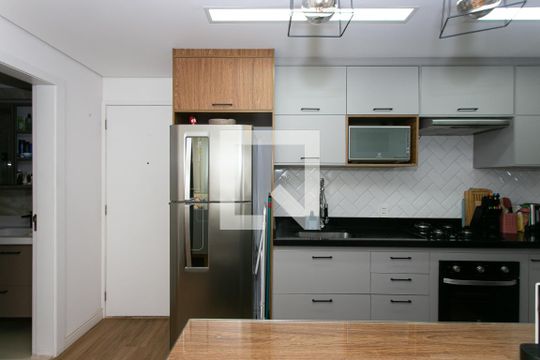 Cozinha de apartamento para alugar com 1 quarto, 34m² em Cidade Mãe do Céu, São Paulo