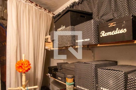 Closet de casa à venda com 2 quartos, 260m² em Vila Luiz Casa, São Bernardo do Campo