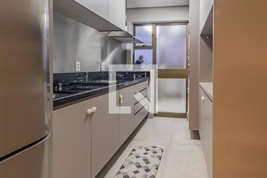 Cozinha de apartamento à venda com 3 quartos, 287m² em Bela Vista, Porto Alegre