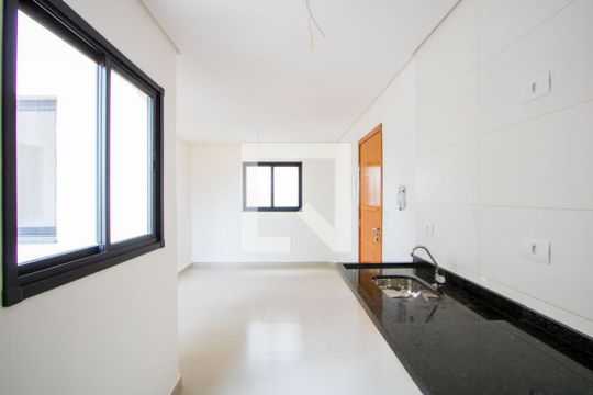 Cozinha de apartamento à venda com 2 quartos, 90m² em Vila Scarpelli, Santo André