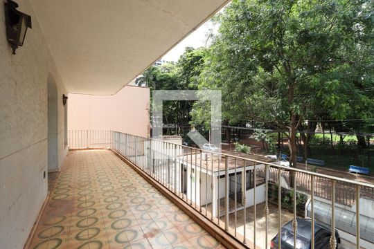 Sacada de apartamento para alugar com 5 quartos, 314m² em Centro, Ribeirão Preto