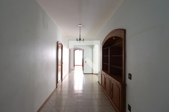 Corredor - roupeiros de apartamento para alugar com 5 quartos, 314m² em Centro, Ribeirão Preto