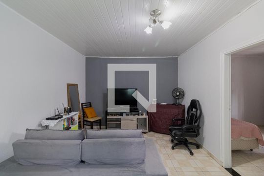 Casa à venda com 1 quarto, 150m² em Parque Cruzeiro do Sul, São Paulo