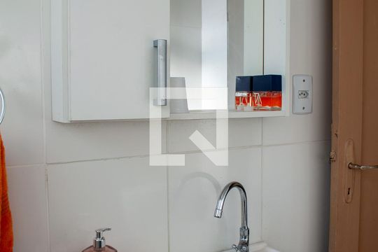 Banheiro de apartamento à venda com 3 quartos, 91m² em Praia de Belas, Porto Alegre