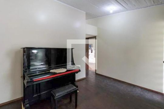 Corredor de casa à venda com 5 quartos, 598m² em Petrópolis, Porto Alegre