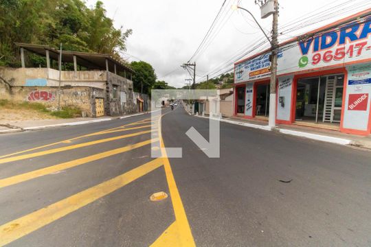 Vista da Rua de casa à venda com 4 quartos, 450m² em Santa Rosa, Niterói